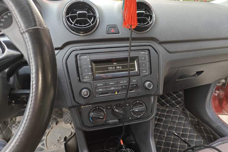 Used Jetta VA3 2019 1.5L Manual Entry-Level Version Audio And AC Panel