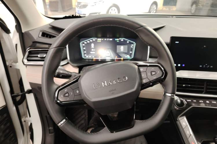 Used Lynk & Co 06 EM-P 2020 PHEV Plus Steering Wheel