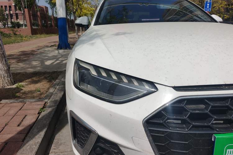 Used Audi A4L 2022 40 TFSI Fashion Dynamic Model Right Front Headlight