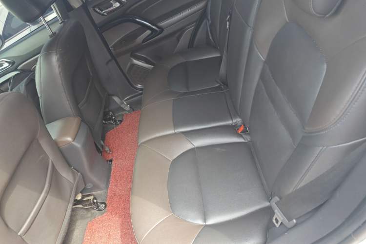 Used GAC Trumpchi GS4 2017 235T G-DCT Two-Wheel Drive Elite Edition
