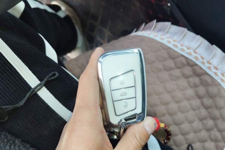 Used Volkswagen Magotan 2017 330TSI DSG Luxury Model
