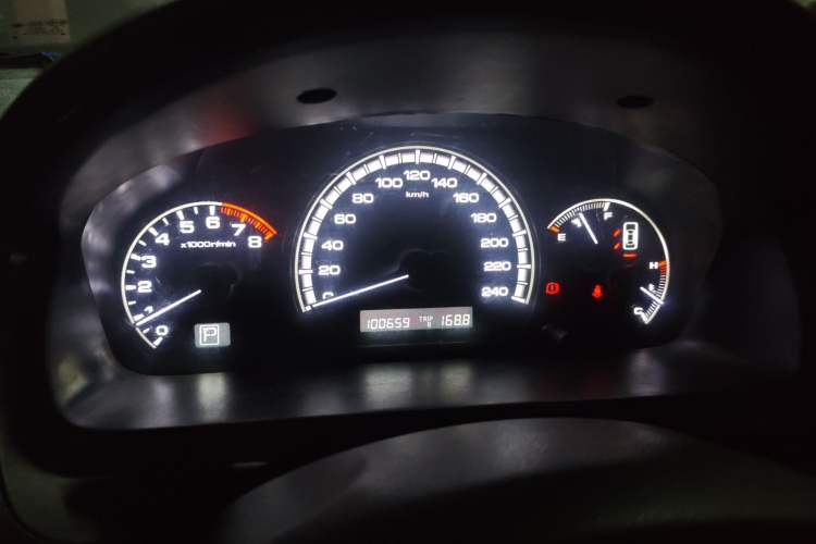 Used BYD F6 2011 Golden Edition 2.0L CVT Deluxe Model Instrument Cluster