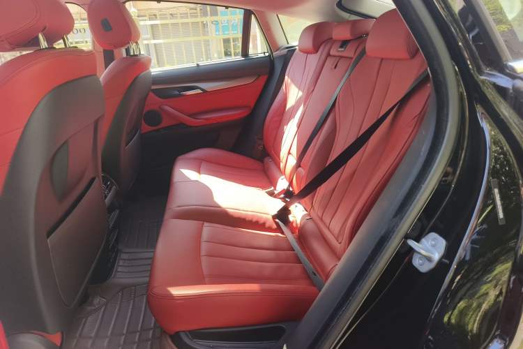 Used BMW X6 2016 xDrive35i Base Model Middle East Left Rear Seat