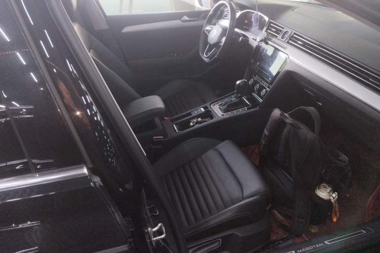 Used Volkswagen Magotan 2023 2 Million Units Limited-Edition 280TSI DSG Comfort Version Right Front Seat