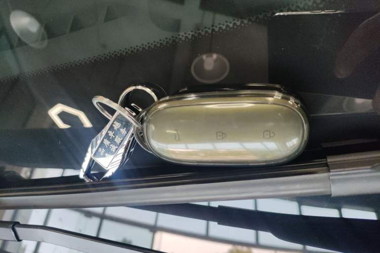 Used Li Auto L8 2023 Pro Model
