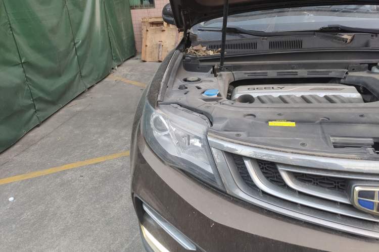 Used Geely Auto Emgrand X7 Sport 2016 1.8TD Automatic ZhiShang Model
