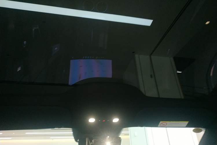 Used Xiaomi Auto YU7 2025 Ultra-Long Range Rear-Wheel Drive Version Headliner