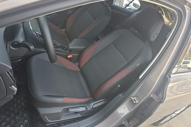 Used Volkswagen Bora 2021 1.5L Automatic Comfort Smart Connect Edition Left Front Seat