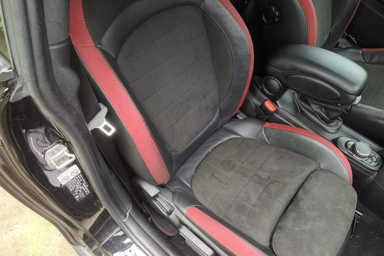 Used MINI JCW 2018 2.0T JOHN COOPER WORKS Right Front Seat