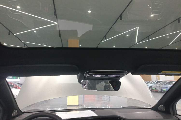 Used Rising R7 2025 Model Advanced Edition