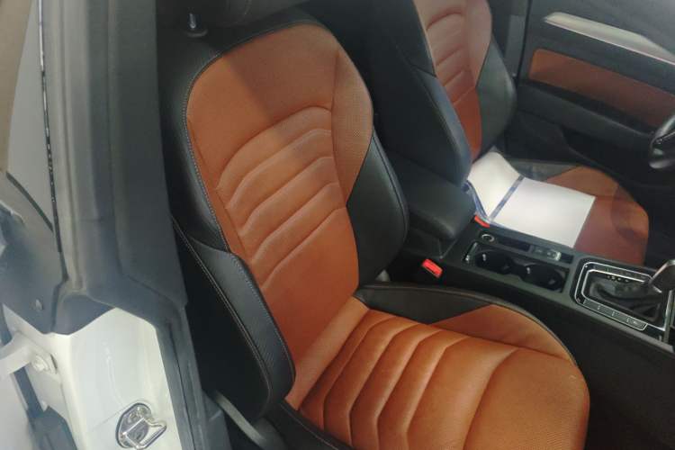 Used Volkswagen FAW-Volkswagen CC 2019 330TSI Glamour Edition China V Standard Right Front Seat