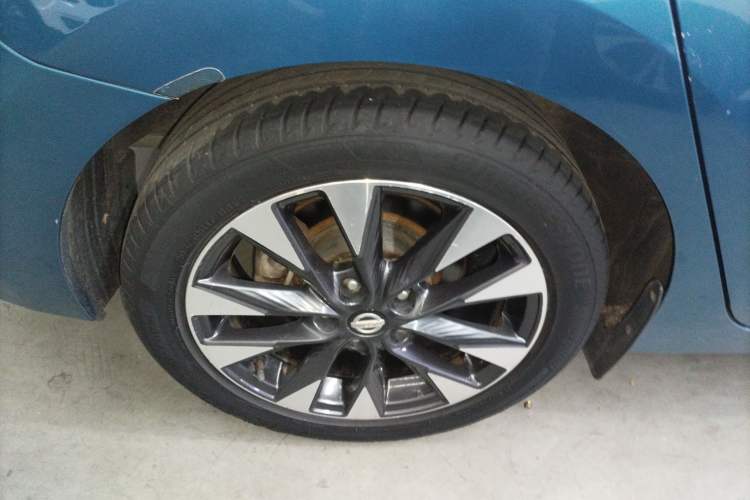 Used Nissan Lannia 2016 1.6L CVT Smart Cool Edition Right Rear Wheel Hub