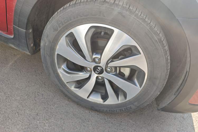 Used Kia KX Cross 2017 1.4L AT GLS