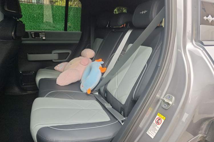 Used Formula Leopard 5 2023 Navigator Edition
