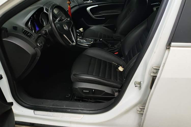 Used Buick Regal 2014 1.6T Fashionable Tech Edition Left Front Seat