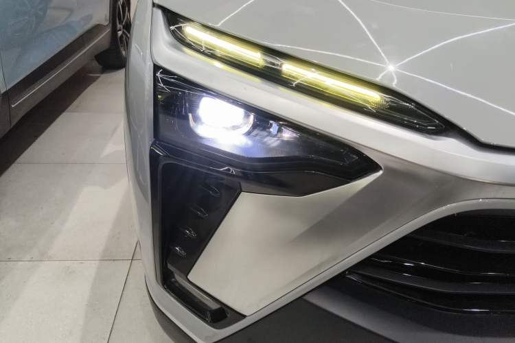 Used Nio ES8 2020 415 km Range 7-Seater Version Right Front Headlight