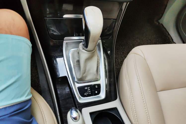 Used Citroen C5 2014 2.0L Automatic Zunyue Model