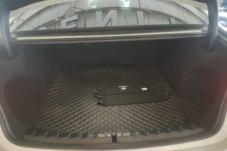 Used BMW 3 Series 2022 325i M Sport Package Trunk