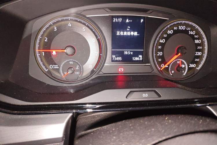 Used Volkswagen Lamando 2019 280TSI DSG Comfort Edition China VI standard Odometer Close Up