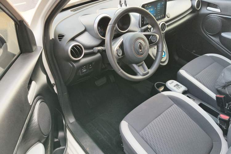 Used ORA Black Cat 2021 301km Cute Pet Edition