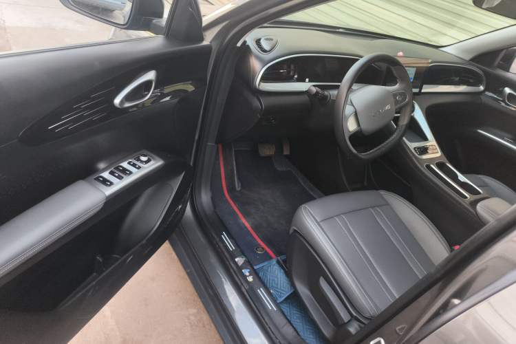 Used Geely Galaxy Geome 2025 310km Youth Edition Driver Seat