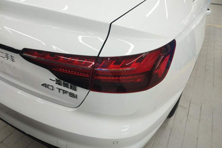 Used Audi A4L 2024 40 TFSI Luxury Dynamic Edition Right Rear Taillight