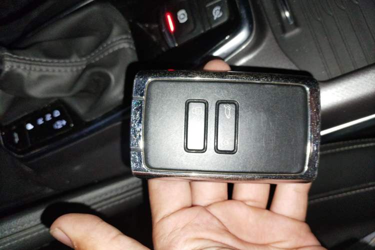 Used Renault Koleos 2018 2.5L Two-Wheel Drive Prestige Edition
