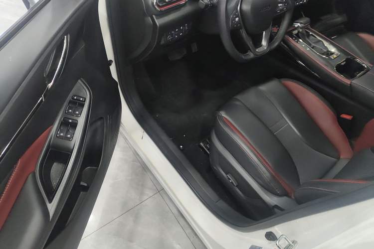 Used Oshan X5 2021 1.5T DCT Flagship Edition
