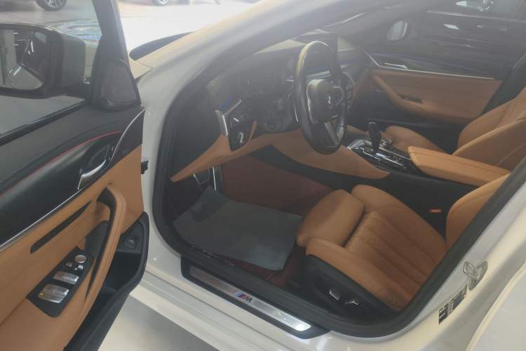 Used BMW 5 Series (Import) 2022 Second Facelift 530i M Sport Package