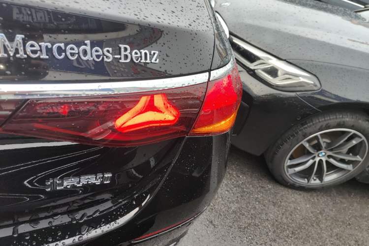 Used Mercedes-Benz E-Class 2024 E 300 L Stylish Model Right Rear Taillight