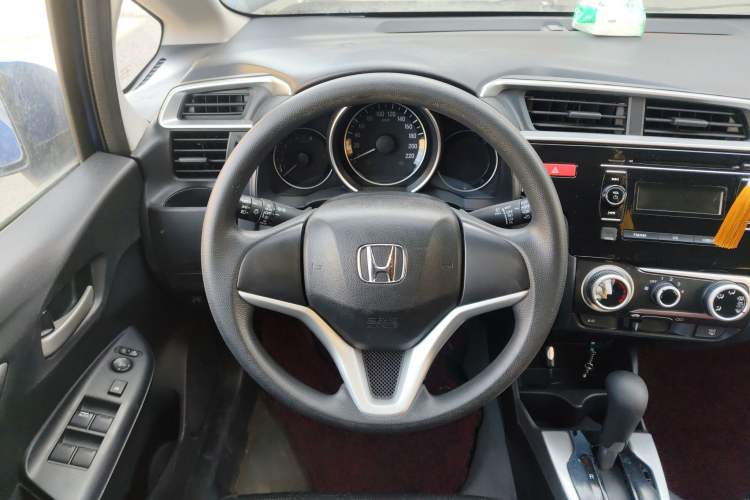 Used Honda Fit 2014 1.5L SE CVT Fashion Model