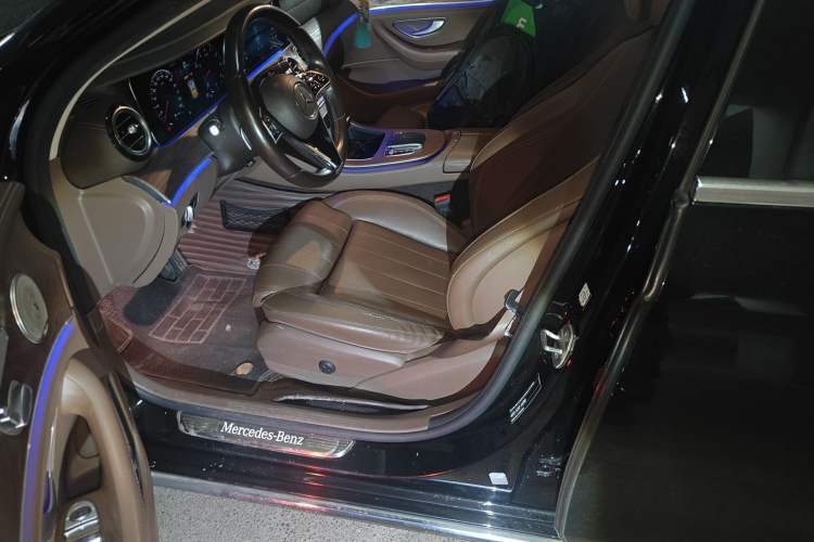 Used Mercedes-Benz E-Class 2021 Facelift E 260 L
