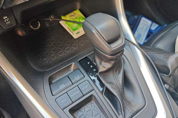 Used Toyota RAV4 2023 2.0L CVT Two-Wheel Drive Urban Edition