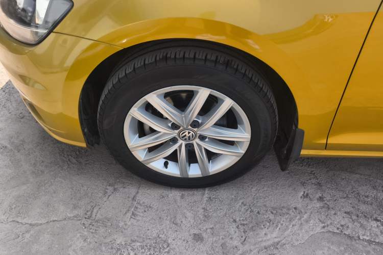 Used Volkswagen Golf 2018 180TSI Automatic Comfort Model
