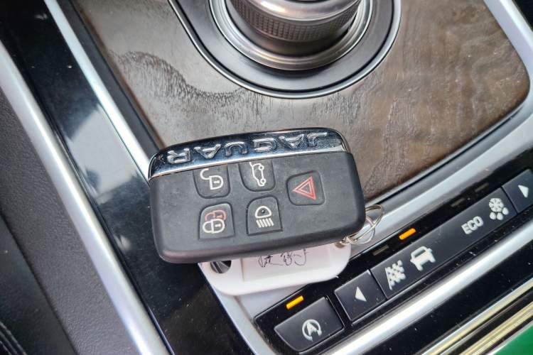 Used Jaguar XFL 2017 XFL 2.0T 200PS Windflower Edition Vehicle Key