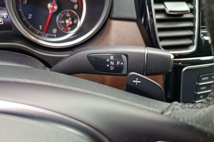 Used Mercedes-Benz GLE 2017 GLE 320 4MATIC Luxury Model