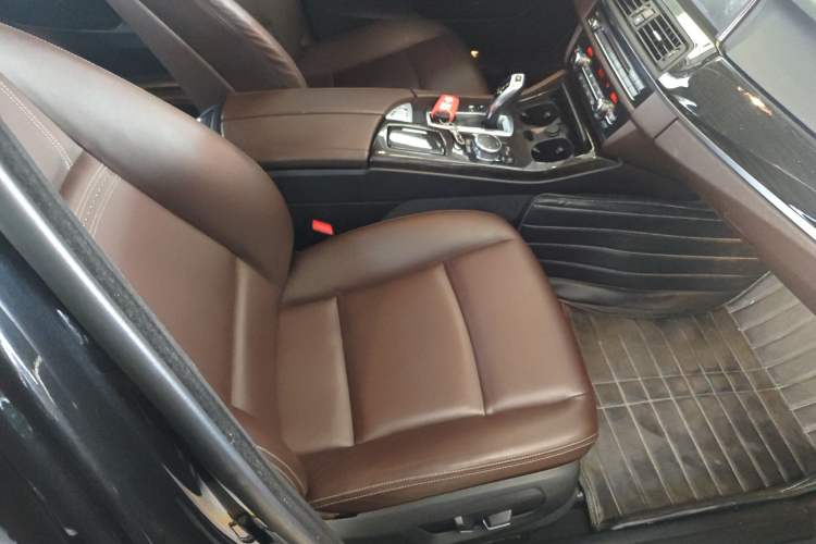 Used BMW 5 Series 2014 525Li Luxury Design Package
