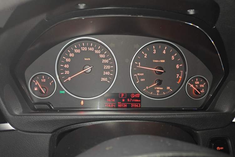 Used BMW 3 Series 2016 320i Fashion Model