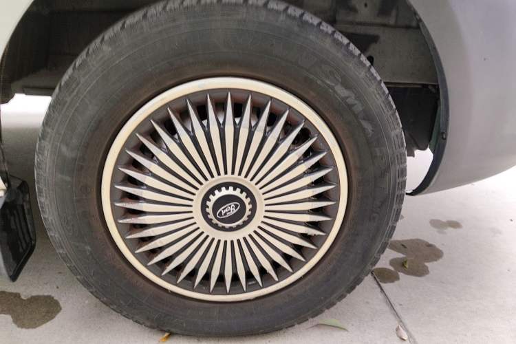 Used Ford Transit 2019 2.0T Gasoline Automatic Multi-Function Commercial Vehicle Short Wheelbase Low Roof 6-Seater China VI Standard