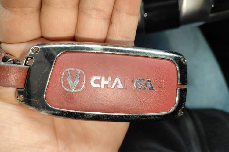 Used CHANGAN CS95 2021 2.0T Four-Wheel Drive Luxury Version
