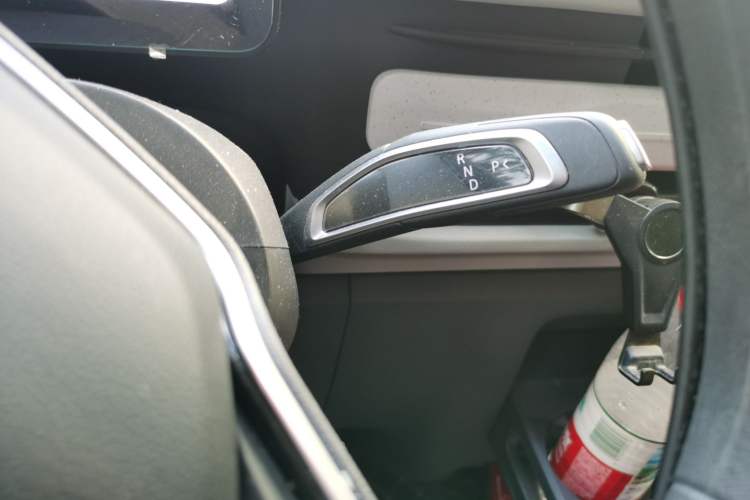 Used SAIC MAXUS Dana V1 2024 V1 Short Wheelbase Low-Roof Multi-Function Version (51 kWh)