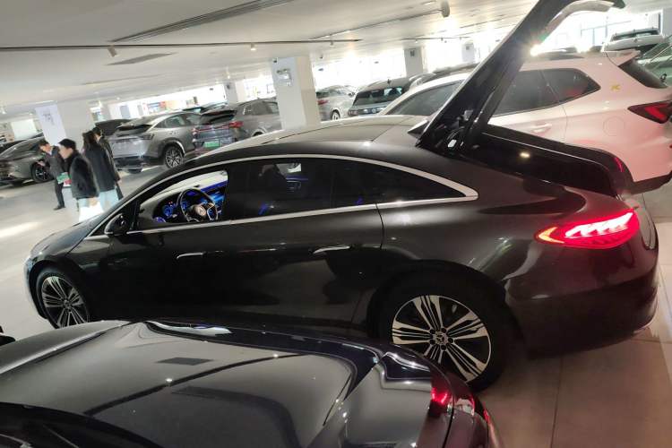 Used Mercedes-Benz EQS 2022 Updated Version 450+ Pioneer Edition