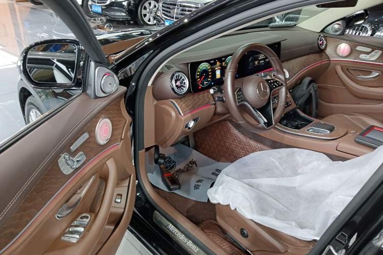 Used Mercedes-Benz E-Class 2023 Updated E 300 L Luxury Edition
