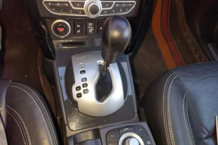 Used Renault Koleos 2010 2.5L 4x4 Comfort Edition
