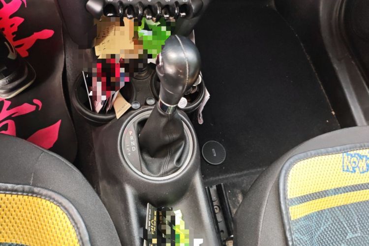 Used MINI Clubman  Gear Lever