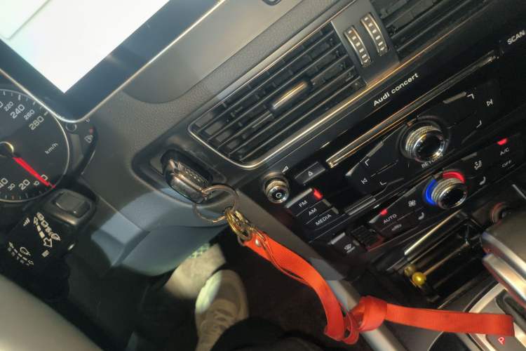 Used Audi Q5 2018 Collector's Edition 40 TFSI Ambition Model