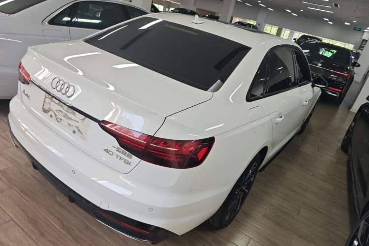 Used Audi A4L 2023 40 TFSI Luxury Dynamic Model
