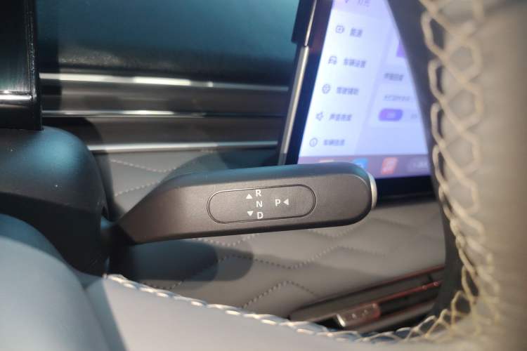 Used Dongfeng NAMMI 01 2024 New Edition 430 Max Smart+
