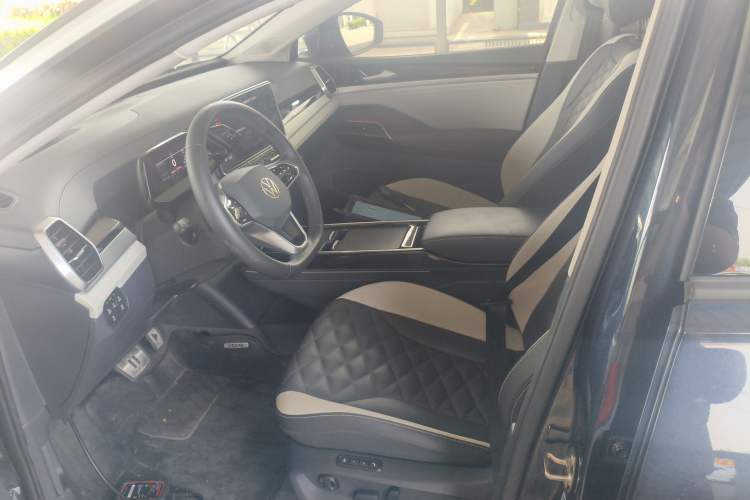 Used Volkswagen ID.6 CROZZ 2024 PRO Model
