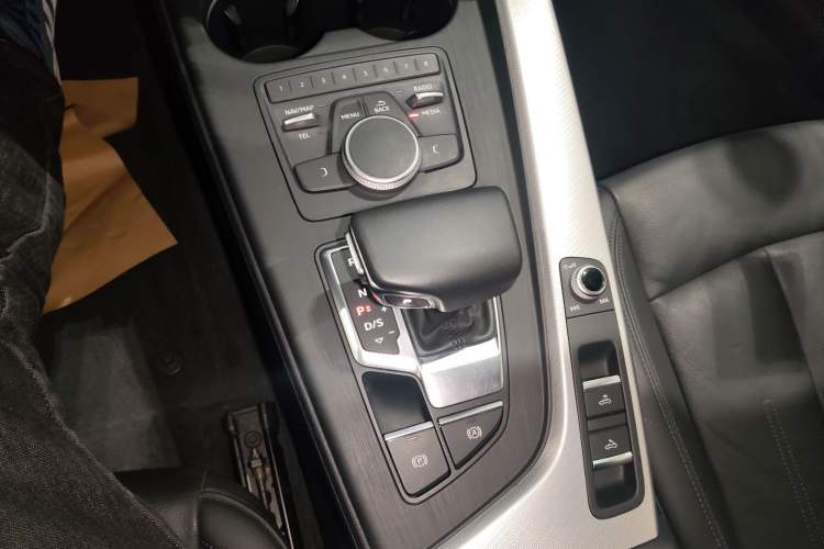 Used Audi A5 2017 Cabriolet 40 TFSI Fashion Model